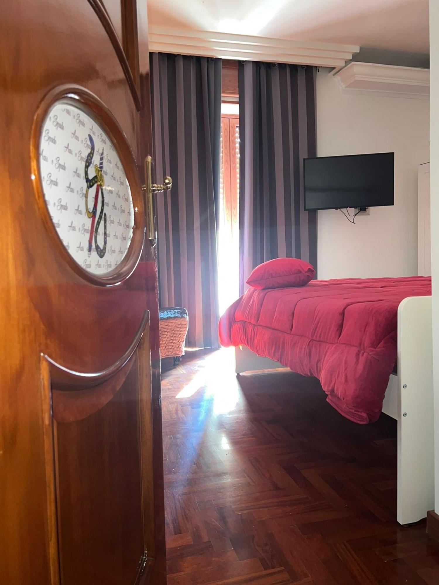 B&B Terronia Napoli Bagian luar foto