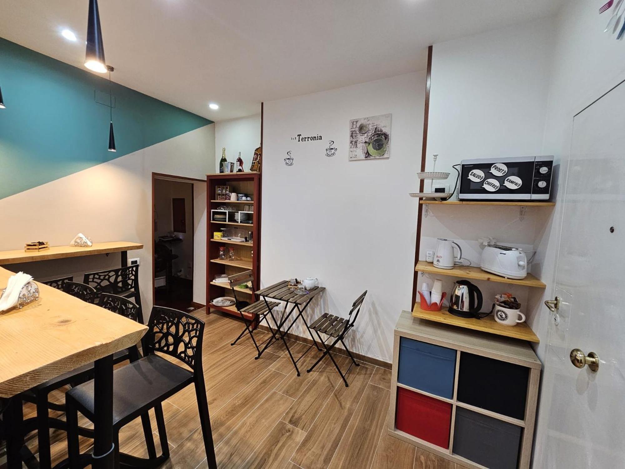 B&B Terronia Napoli Bagian luar foto