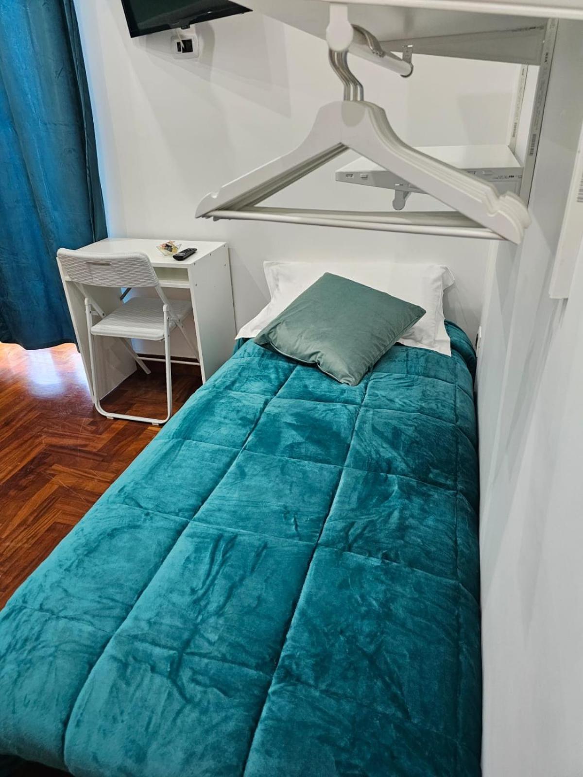B&B Terronia Napoli Bagian luar foto