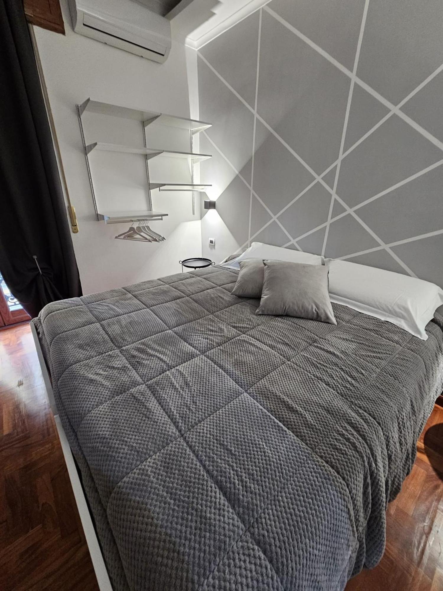 B&B Terronia Napoli Bagian luar foto