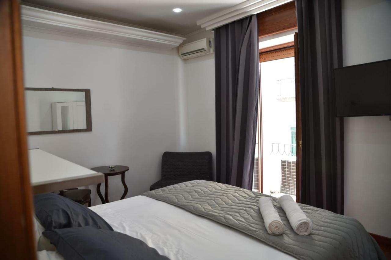 B&B Terronia Napoli Bagian luar foto