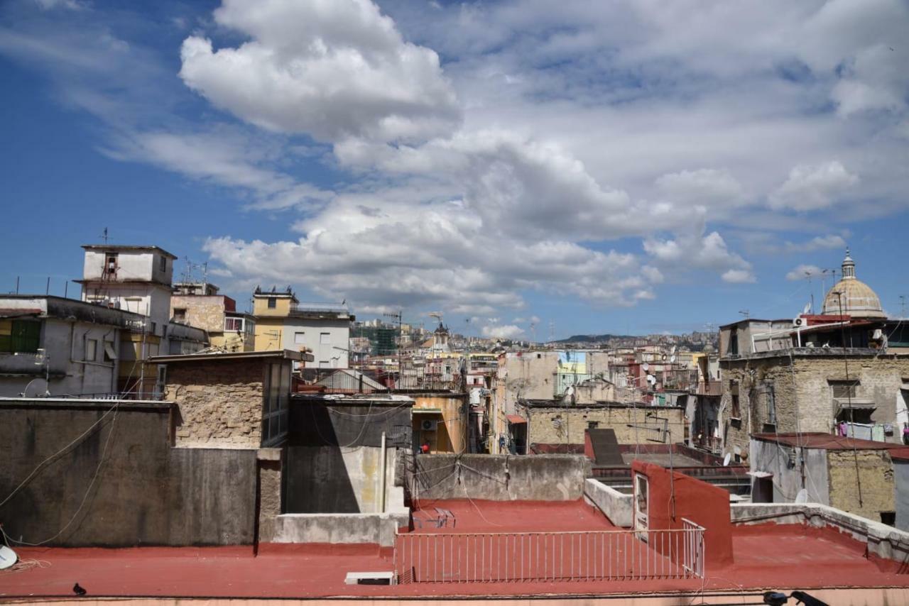 B&B Terronia Napoli Bagian luar foto