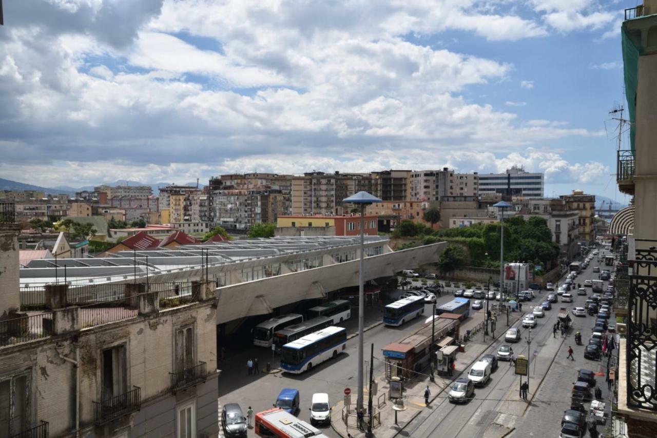 B&B Terronia Napoli Bagian luar foto