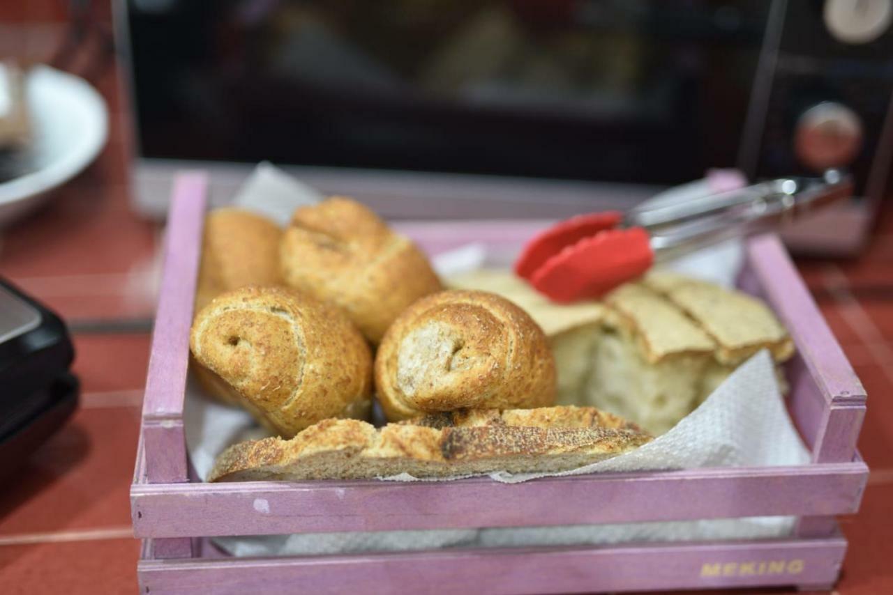 B&B Terronia Napoli Bagian luar foto