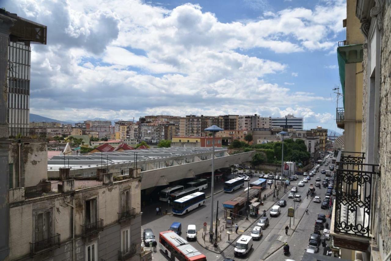 B&B Terronia Napoli Bagian luar foto